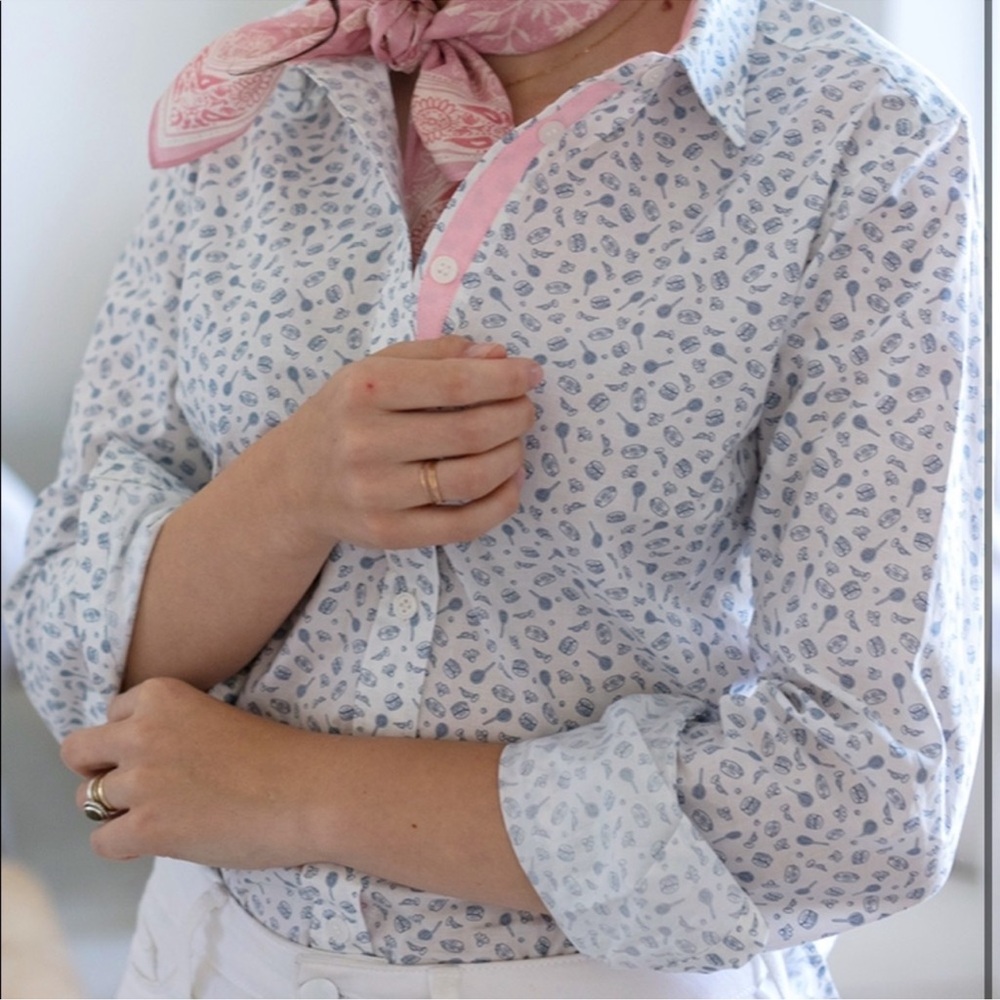 Evy’s Tree Amy Button Front Whimsy Musical Instrument Novelty Shirt NWT XS